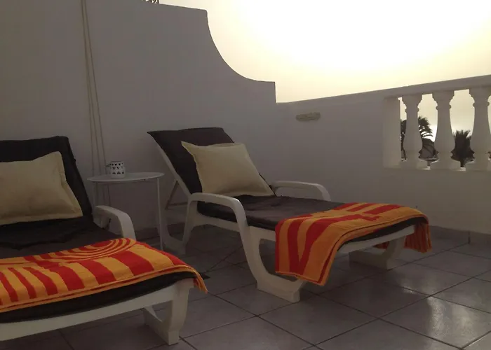 Iwona Mit Meerblick By Interhome