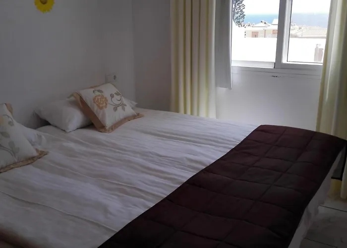 Iwona Mit Meerblick By Interhome