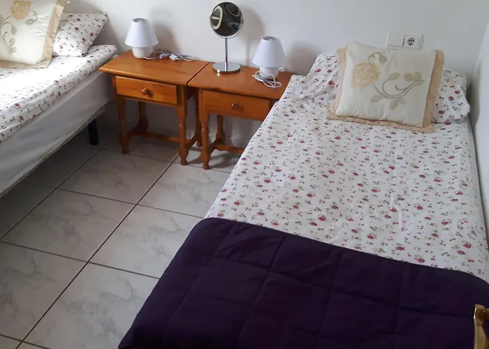 Iwona Mit Meerblick By Interhome דירה *