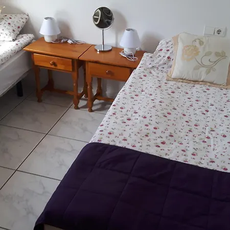 Iwona Mit Meerblick By Interhome דירה *