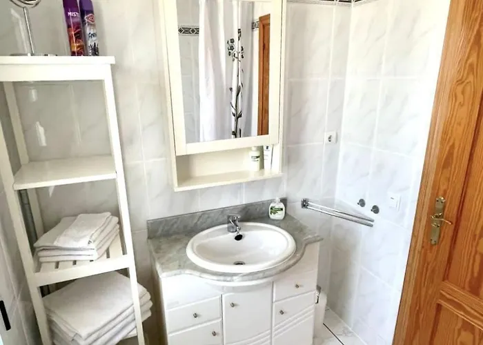 Iwona Mit Meerblick By Interhome شقة